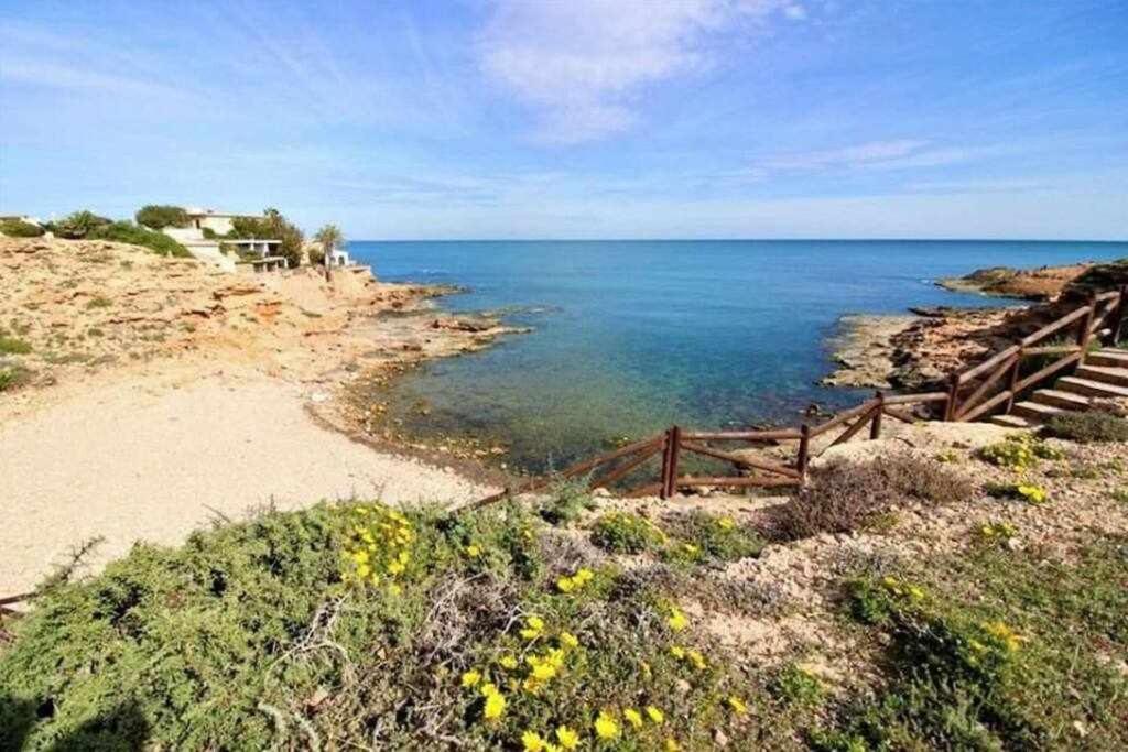 Bungalow Pink Garden Orihuela Luaran gambar